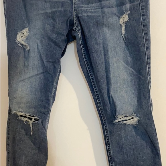 Jeans - Picture 2 of 6